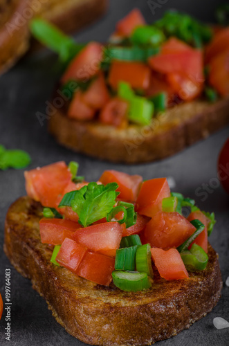 French garlic toast with vegetable salad