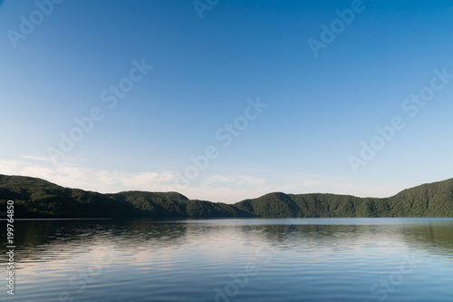 湖の夕暮れ / 北海道 白老町 倶多楽湖の風景