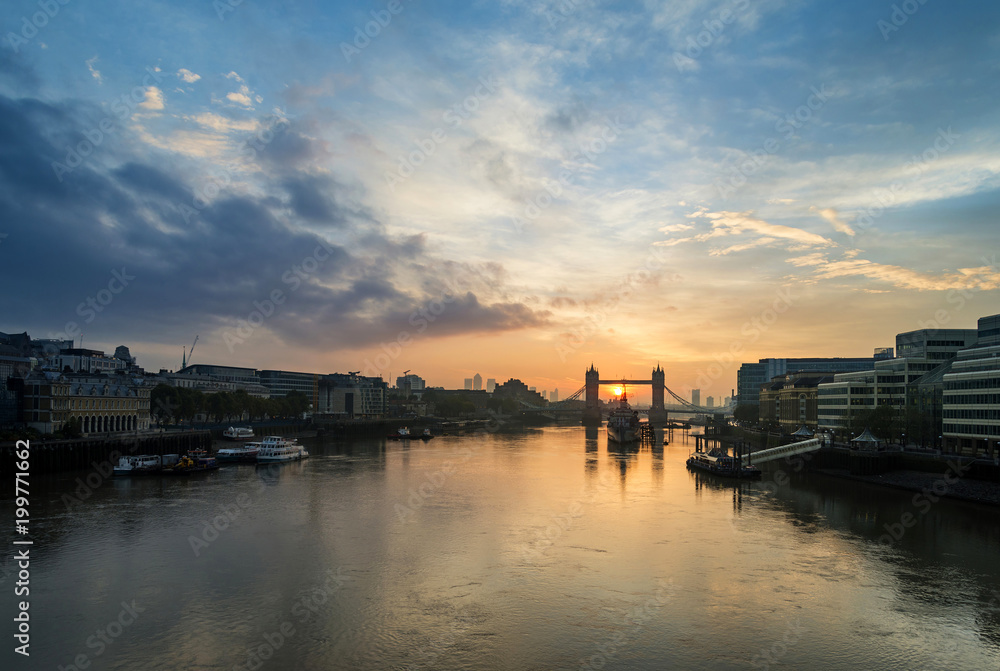 Beautiful Autumn sunrise landscape of Tower Bridge and River Thames in London