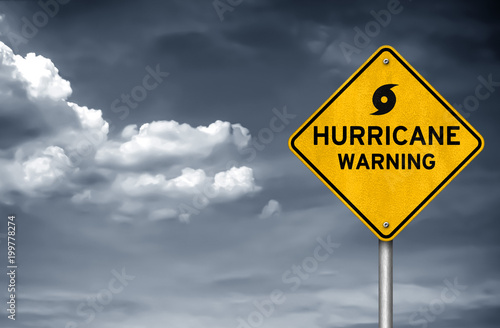 Εκτύπωση καμβά Hurricane warning road sign