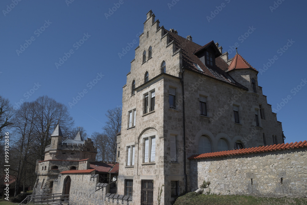 Schloss Lichtenstein, Baden- Württemberg, Deutschland - April 7, 2018 : Blick auf die Schlossmauer von Schloss Lichtenstein.