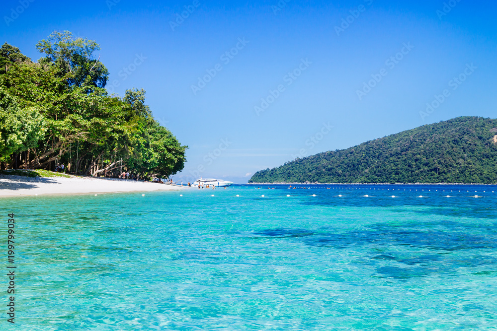 Fototapeta premium Beautiful summer beach. Lipe island, Koh Lipe, Satun province Thailand