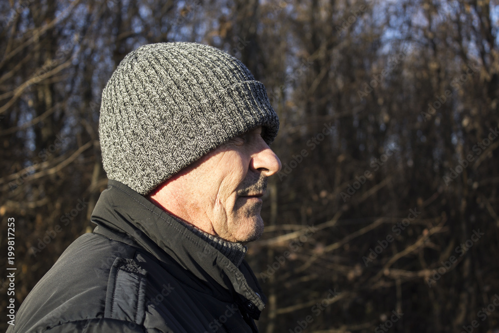 man in profile with hat man in profile with hat