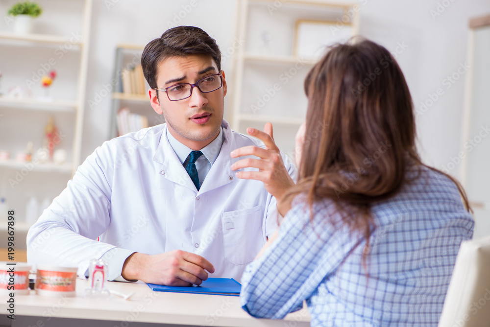 Fototapeta premium Patient visiting dentist doctor for preliminary appointment