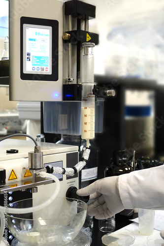 Chemical laboratory equipment