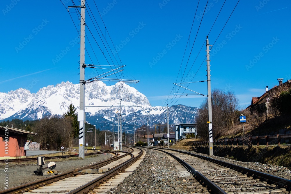 Eisenbahnstrecke in den Alpen