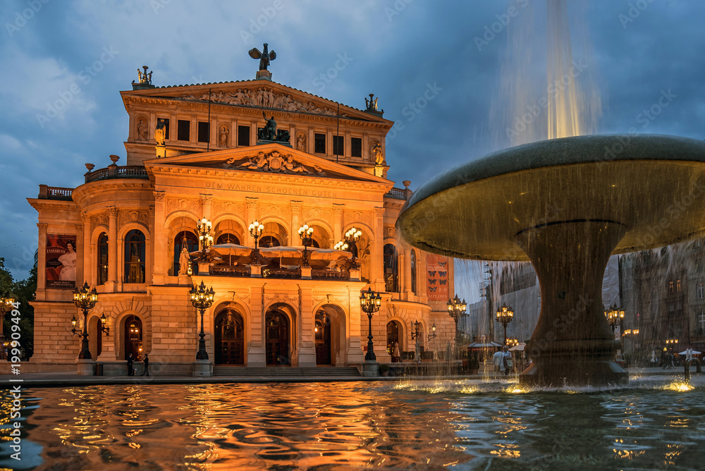 Obraz premium Alte Oper in Frankfurt am Main