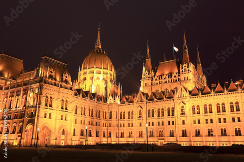 Parlamentsgebäude in Budapest, Ungarn © Bildagentur-o