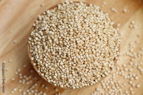 heap organic quinua seeds
