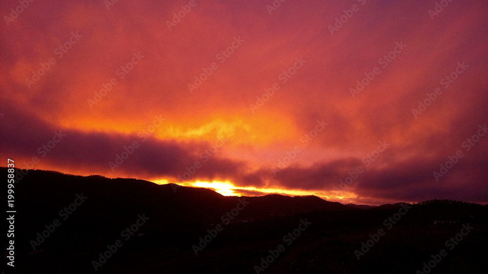 Pôr do sol vermelho