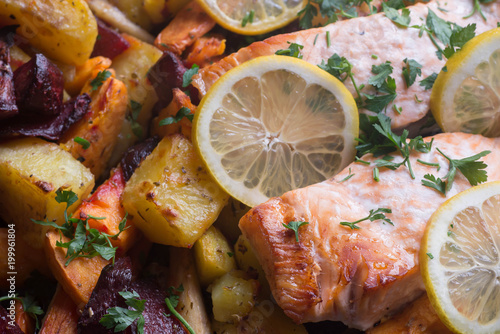 salmon baked with vegetables in oven