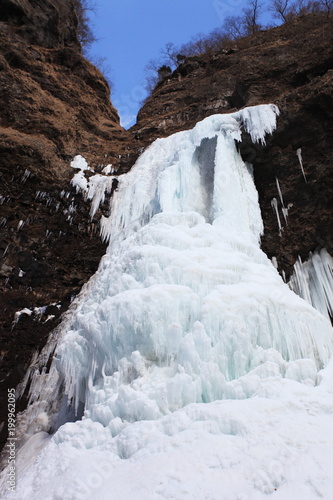 雲竜渓谷の氷瀑 © rockandsea