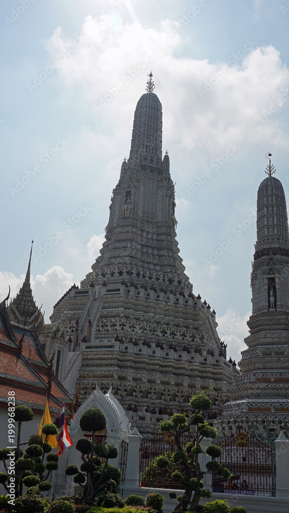 Fototapeta premium wat arun temple in bangkok