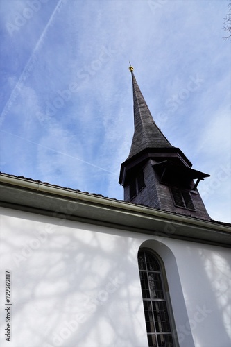 Alte Kirche mit Friedhof in Witikon in kanton Zürich in der Schweiz photo