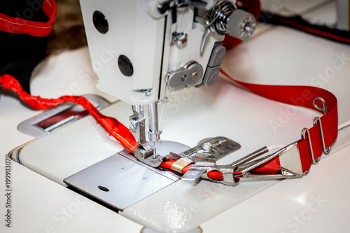 High-speed one-needle lockstitch sewing machine photo