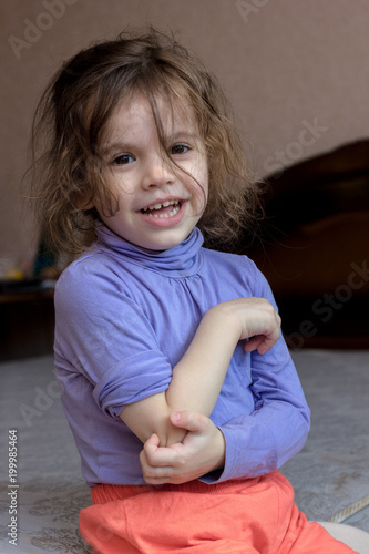 Little kid girl with pain i...