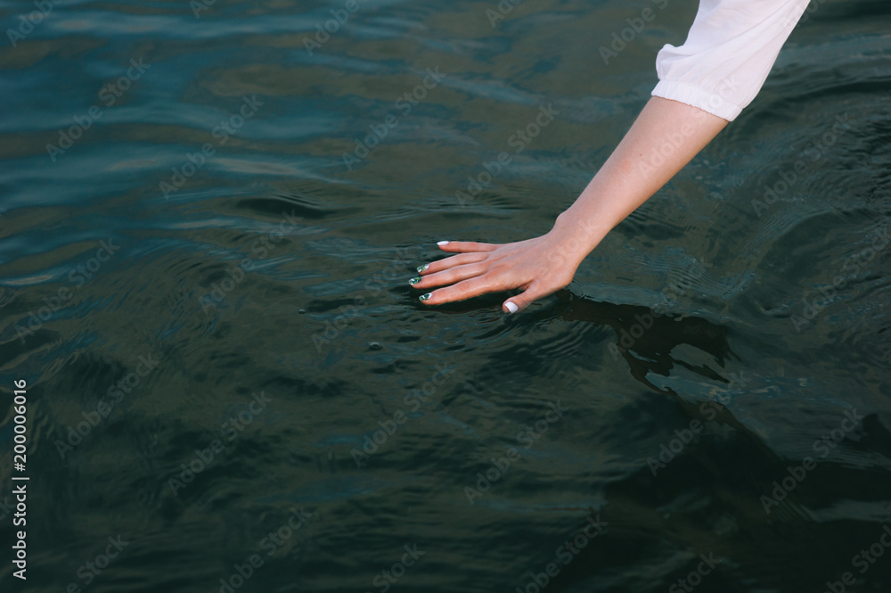 maiden hand in water maiden hand in water