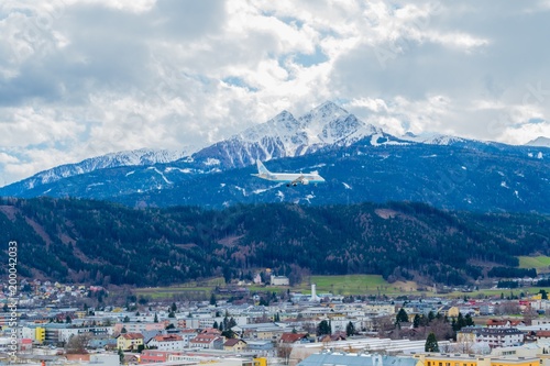 Flugzeug über Innsbruck © pusteflower9024