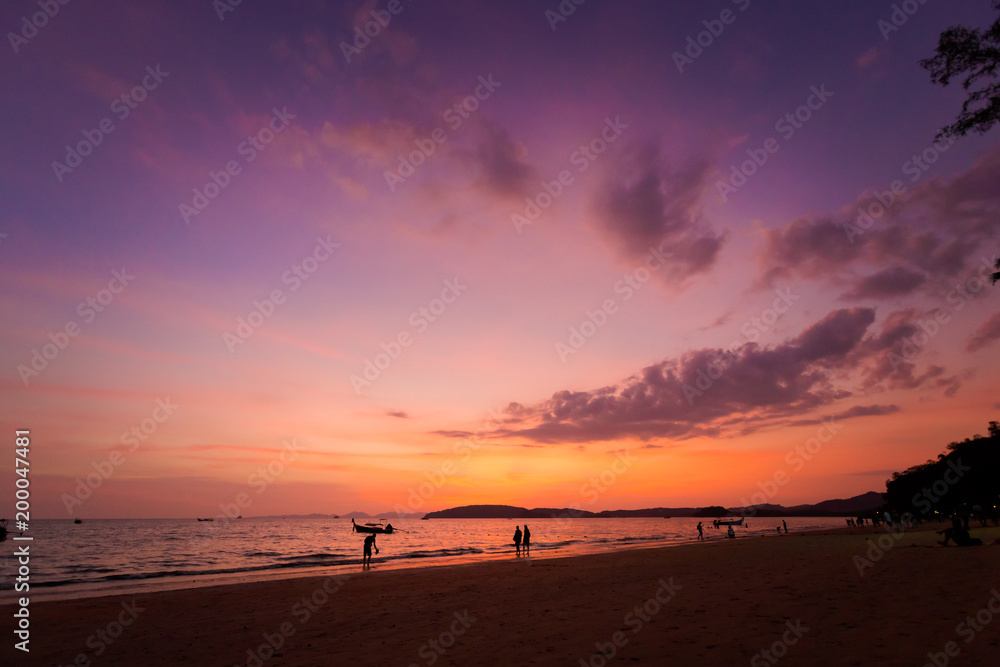 Obraz premium Tropical sunset in Ao Nang