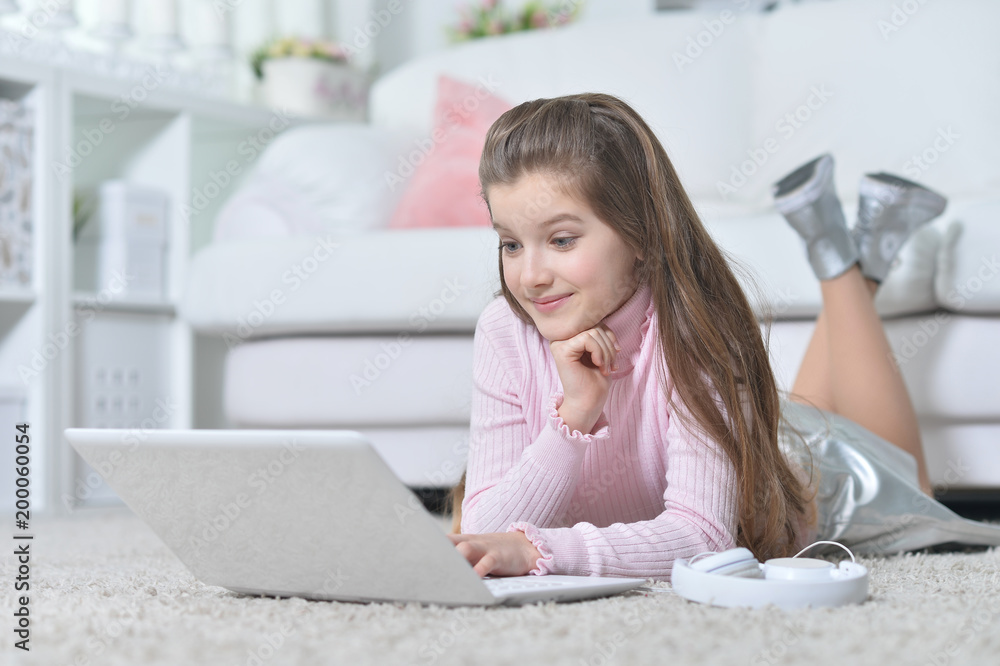 beautiful teen girl using laptop beautiful teen girl using laptop
