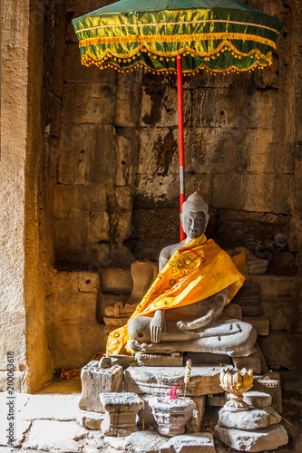 Buddah statue and unbrella