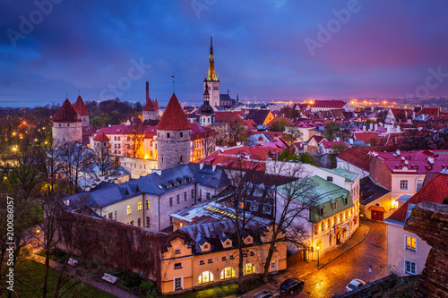 Tallinn Medieval Old Town, Estonia © Dmitry Rukhlenko