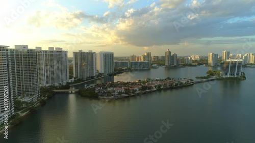 Wallpaper Mural Aerial Prive island luxury real estate Aventura Florida Torontodigital.ca