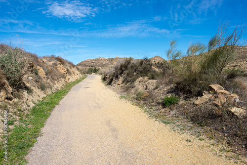 Obraz na płótnie The green way of Lucainena under the blue sky in Almeria w salonie