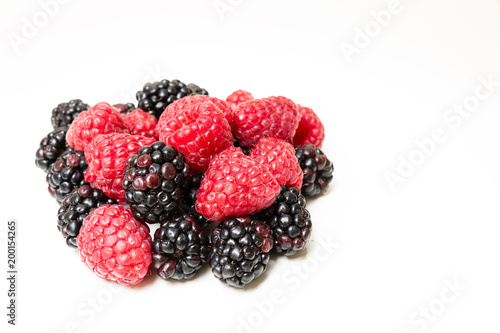 Strawberries and berries. It is a good and fresh fruit that is very healthy and contains few sugars.