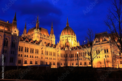 Parlamentsgeb  ude in Budapest  Ungarn