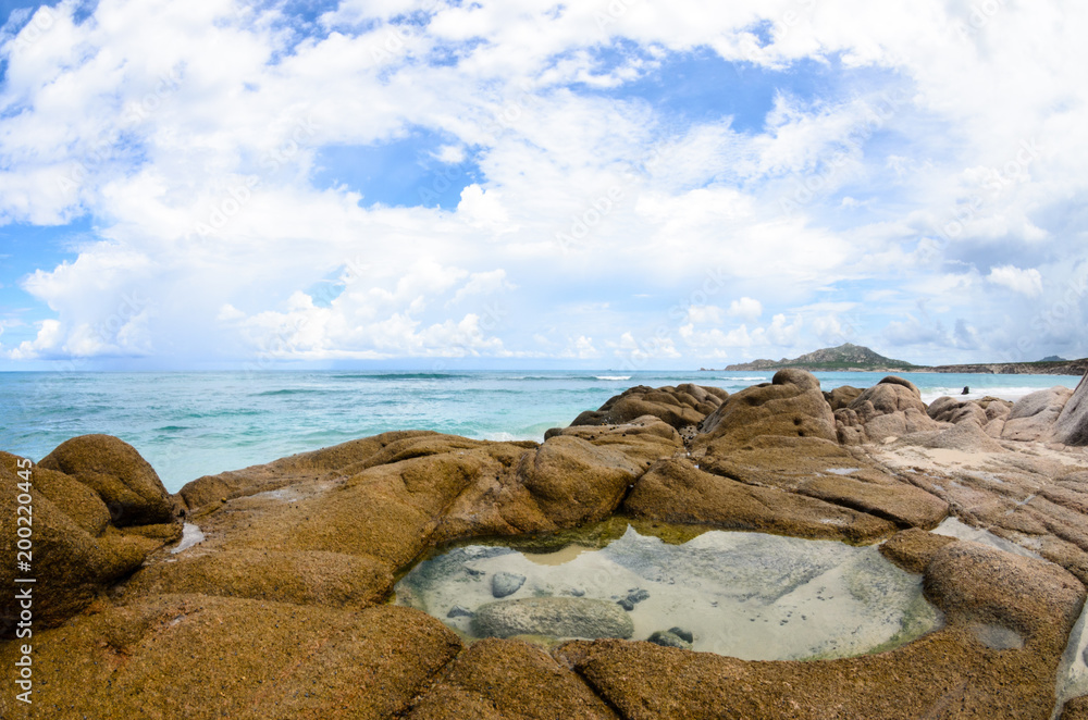 Obraz premium Scenics from the bay of Cabo Pulmo, where the desert meets the sea, Baja California sur Mexico.