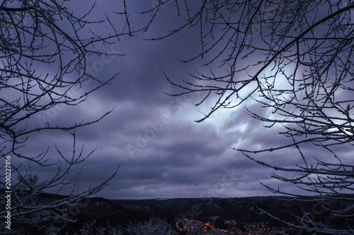 Billede på lærred Tor zum Eisigen Himmel