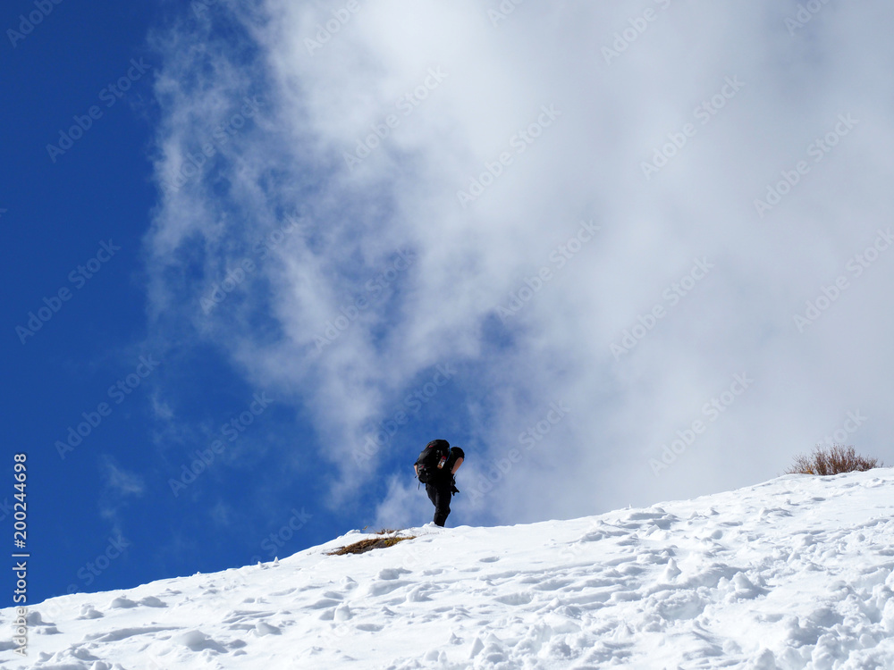 雪山の登山 雪山の登山
