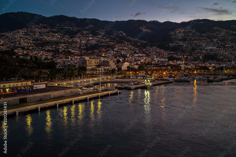 Madeira: Panoramablick vom Meer