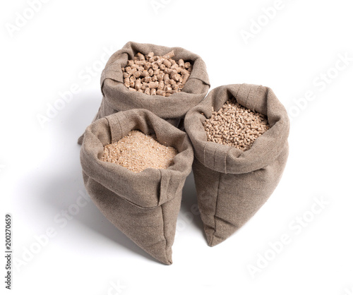 Forage for livestock. 3 bags. Large, medium and small granules. Isolate. Samples
