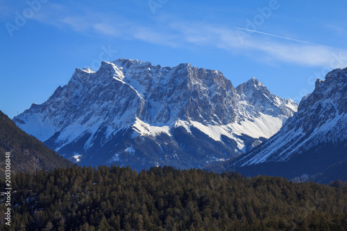 Blick vom Fernpass zur Zugspitze, Österreich
