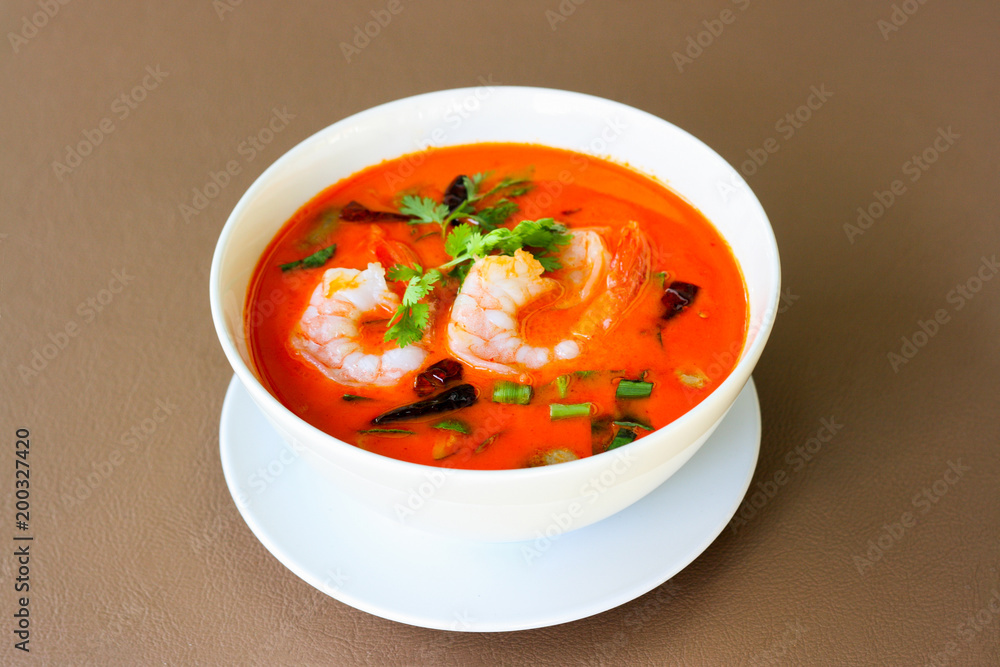 (River prawn spicy soup) Tom yum koong (River prawn spicy soup) Tom yum koong