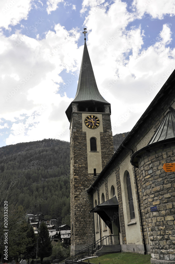  St. Mauritius Kirche, Zermatt, Wallis, Schweizer Alpen, Schweiz, Europa