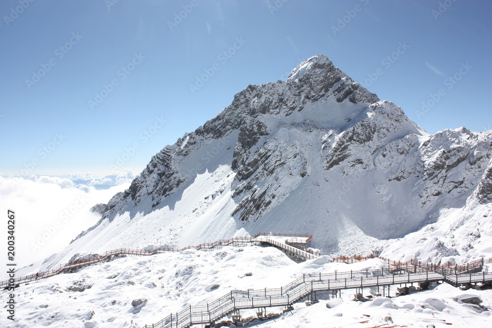 Montagne neige eternelle chine