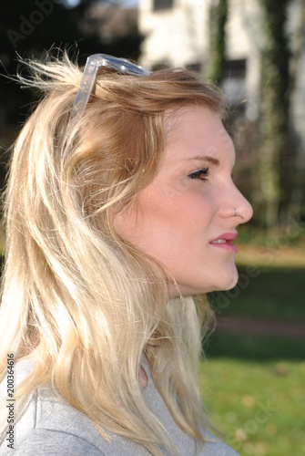 Lena Seitenprofil