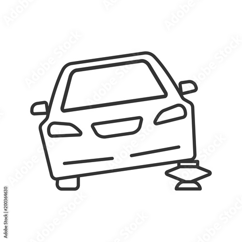 Portable car jack linear icon