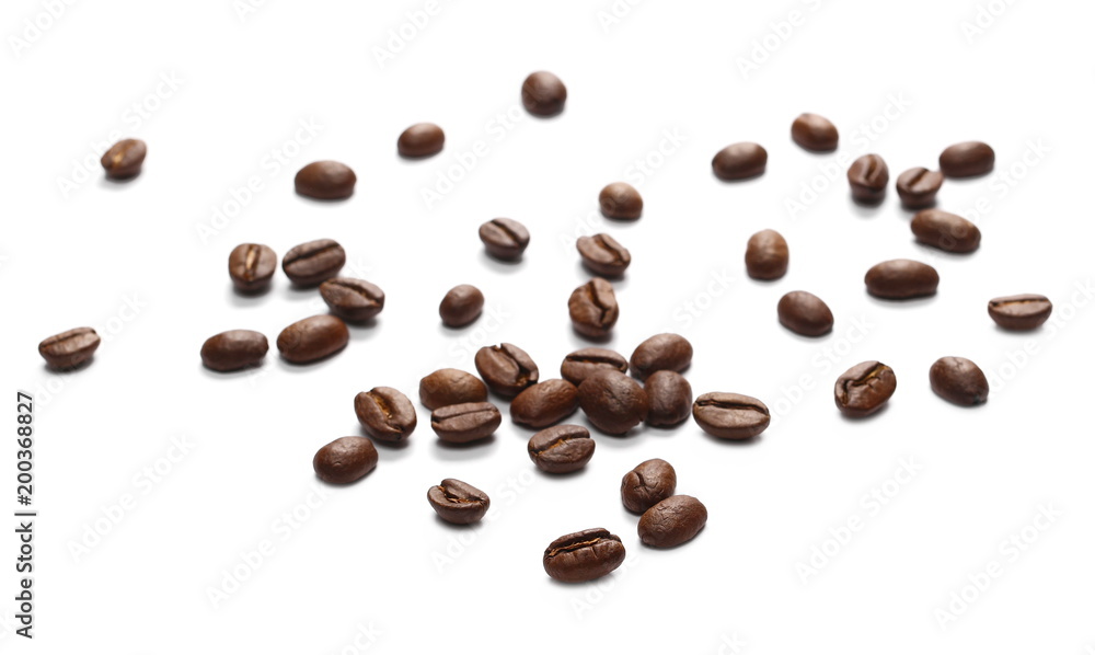 Naklejka premium Pile coffee beans isolated on white background and texture