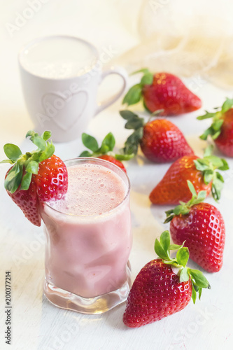 Strawberry smoothie. Detox superfood