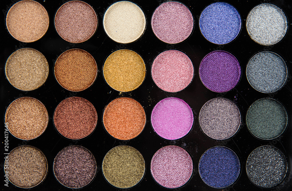 The multicolor of eyeshadow,show pigment and texture of product. The multicolor of eyeshadow,show pigment and texture of product.