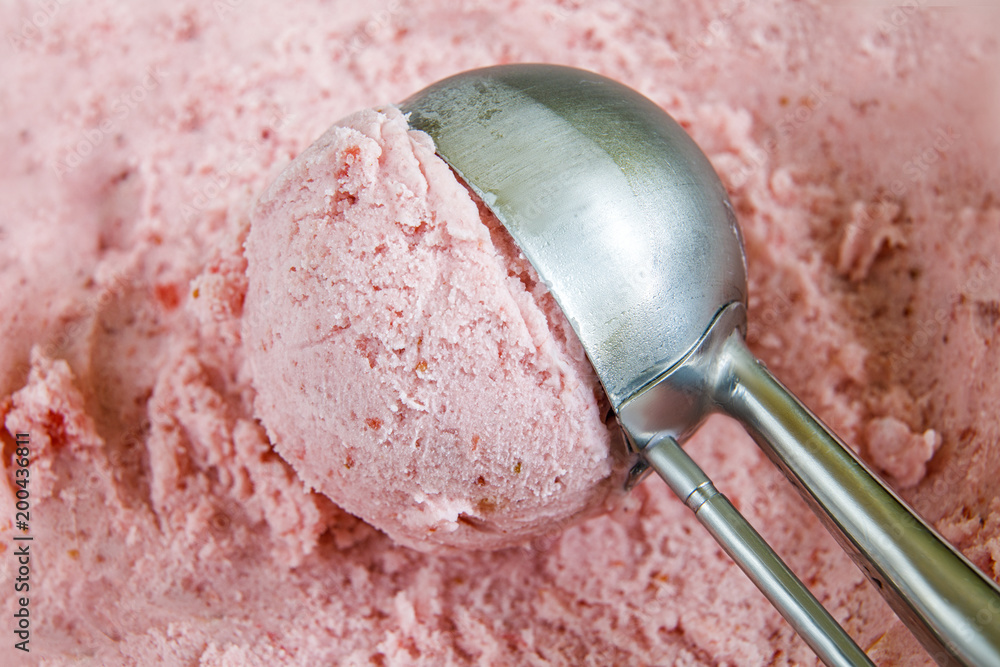 Fototapeta premium Tool and the scoop of ice cream .