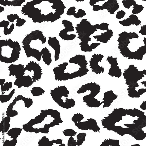 Trendy Leopard or cheetah skin seamless pattern  animal fur. Fabric design  wrapping paper  textile.