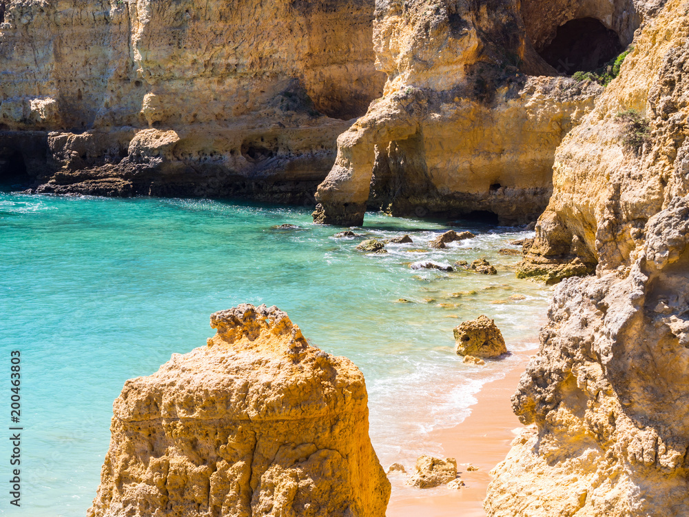 Fototapeta premium Praia de Sao Rafael (Sao Rafael beach) in Algarve region, Portugal