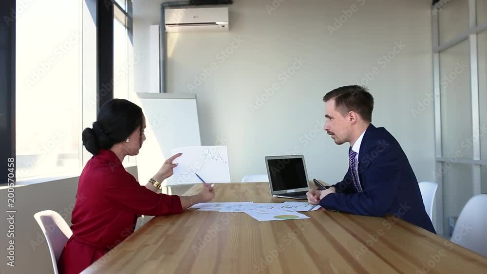 buisness meeting about crypto