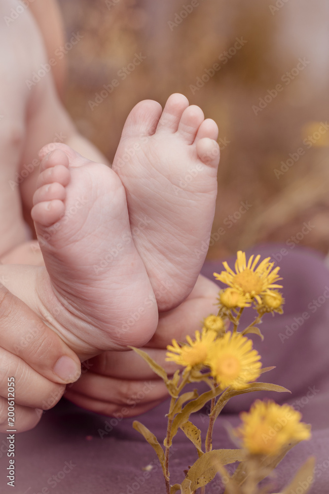 Baby hot sale feet flowers