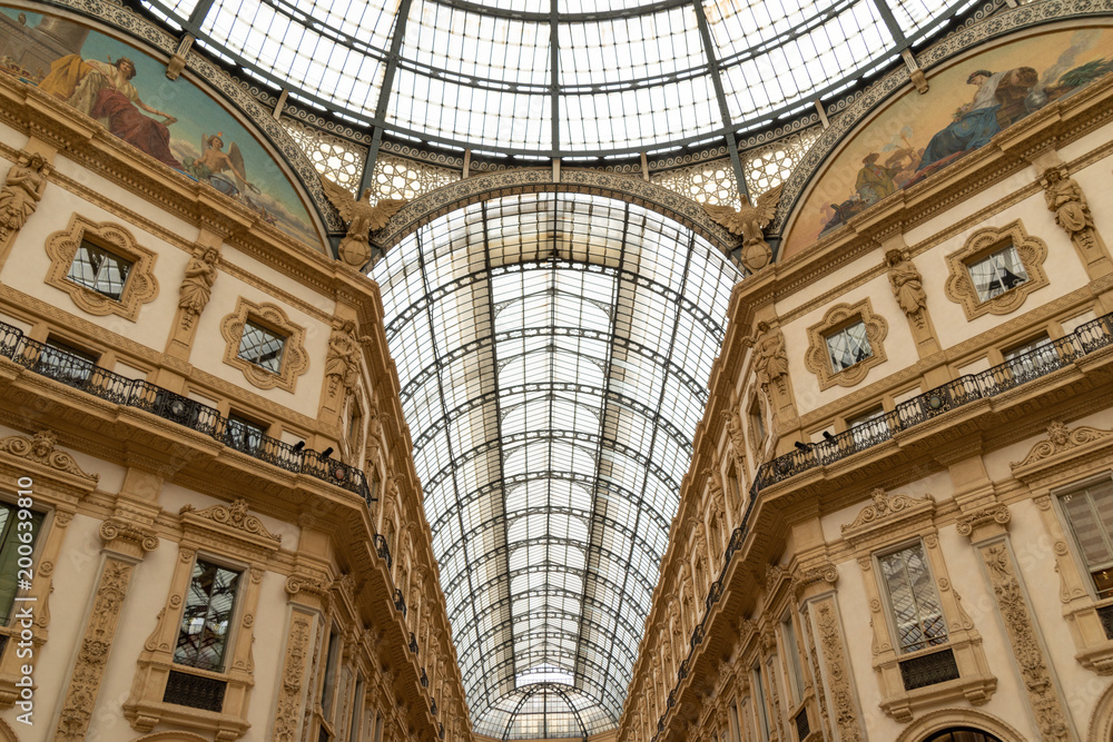 Galleria Vittorio Emanuele II , Milan , Italy 